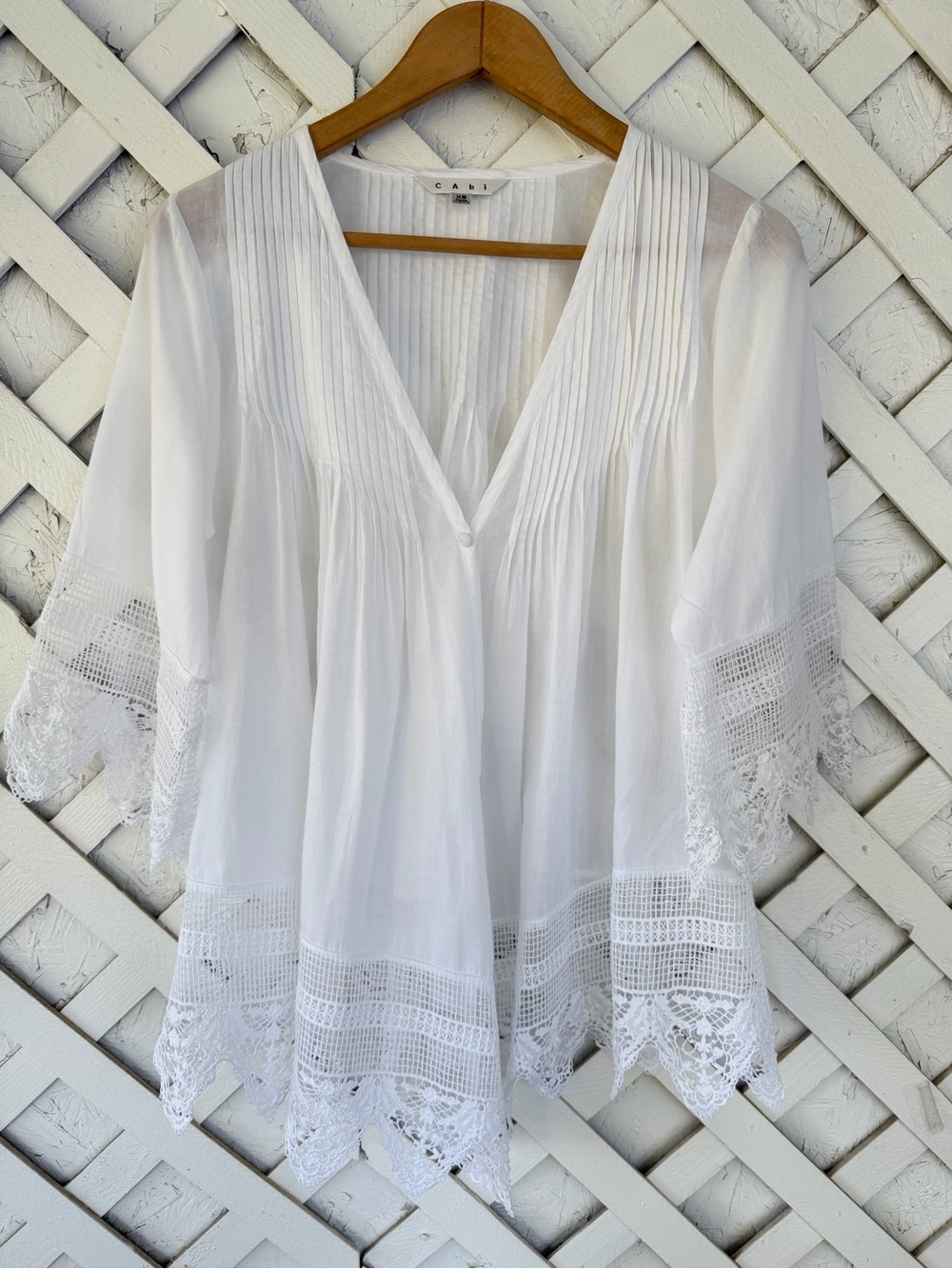 CAbi Cotton Lace Trim Pintuck Blouse Boho Peasant Cottage Core Oversized XS